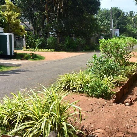 Kulassa Homes Anuradhapura Esterno foto