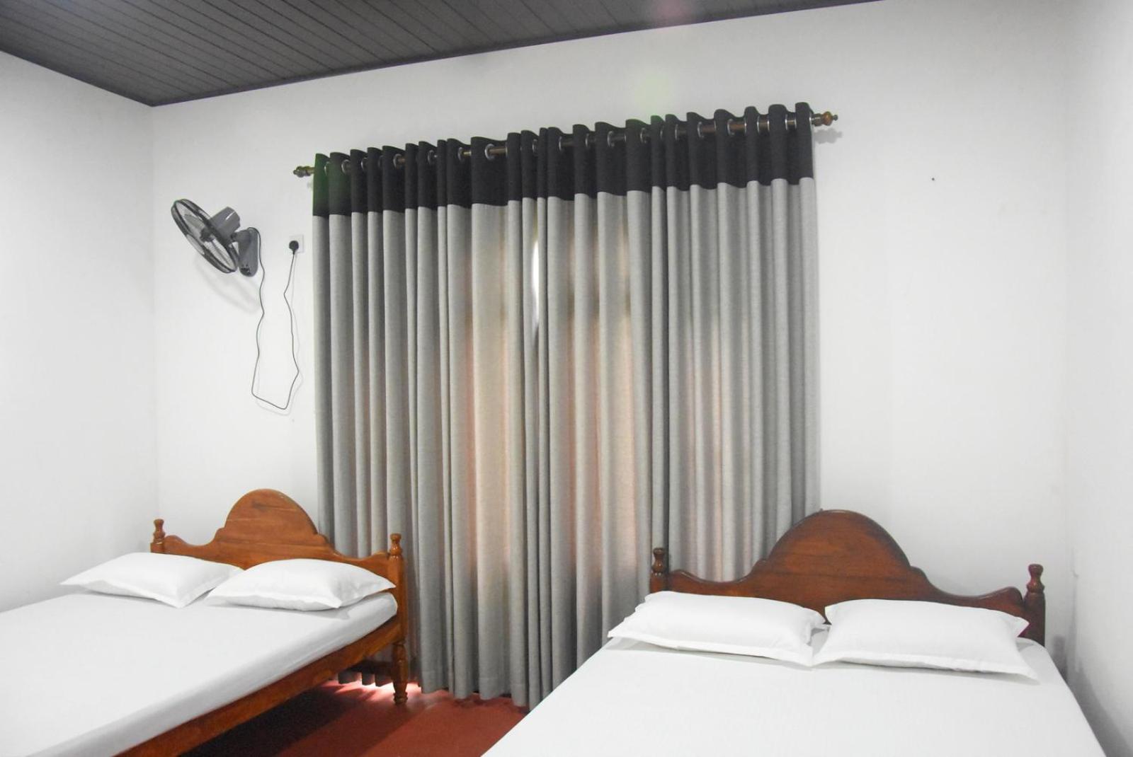 Kulassa Homes Anuradhapura Esterno foto